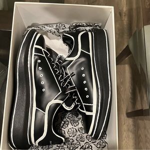 Men’s  Alexander McQueen leather black/white sneaker size 42